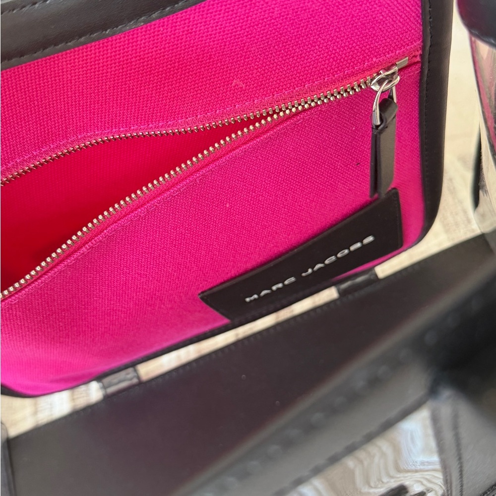 Marc Jacobs Clear and Pink Tote Bag - Picture 5 of 6
